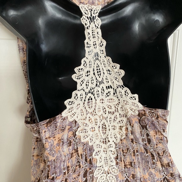 Daytrip Pattern Lace Back Tank Top - Picture 10 of 15